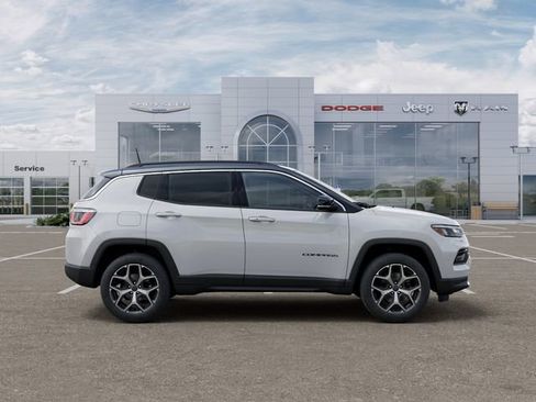 New 2026 Jeep Compass Limited image 21