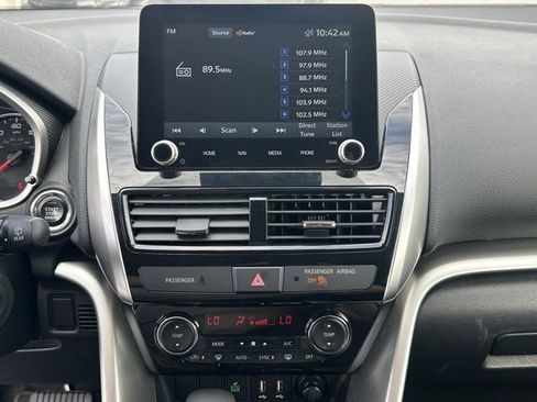 Used 2024 Mitsubishi Eclipse Cross SE image 13