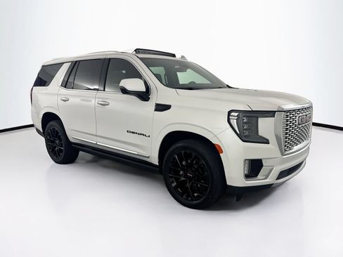Used 2023 GMC Yukon Denali RWD image 3