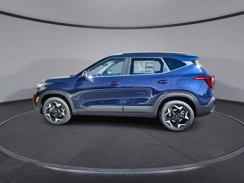 New 2025 Kia Seltos EX w/ EX Sunroof Package image 2