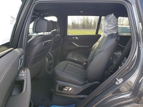 New 2026 BMW X7 xDrive40i w/ M Sport Package AWD/4WD image 7