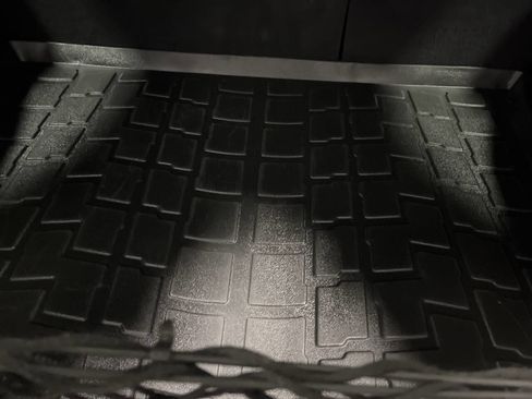 Used 2022 Jeep Grand Cherokee Laredo X image 33