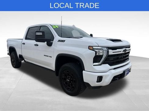 Used 2024 Chevrolet Silverado 2500 LTZ w/ LTZ Plus Package AWD/4WD image 9