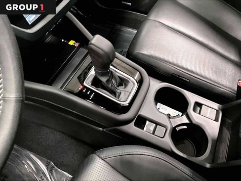 Used 2025 Subaru Forester Limited image 17