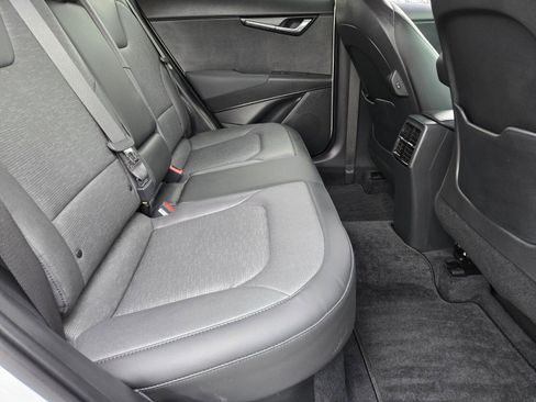 Certified 2023 Kia Niro SX Touring image 15