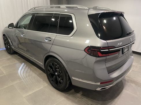Used 2026 BMW X7 xDrive40i w/ Premium Package image 4