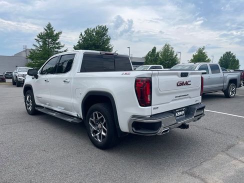 Used 2022 GMC Sierra 1500 SLT w/ SLT Premium Plus Package AWD/4WD image 5