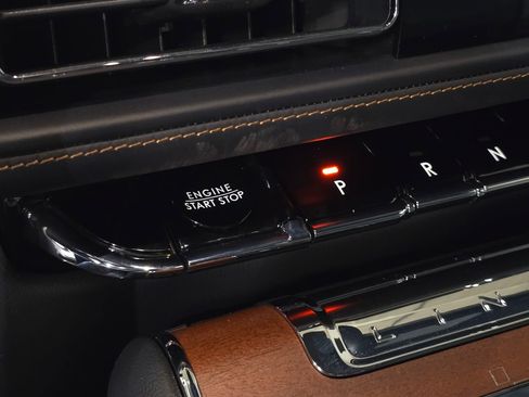 New 2026 Lincoln Aviator Black Label w/ Jet Appearance Package image 31