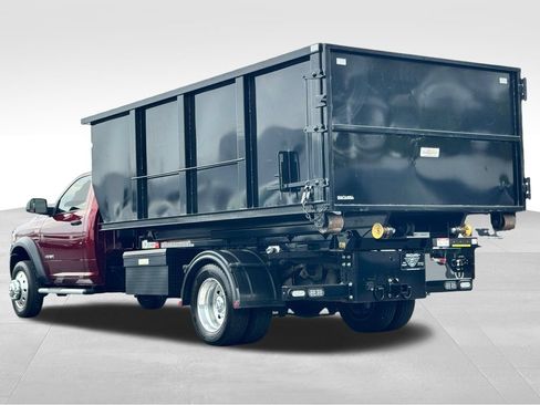 Used 2022 RAM 5500 Tradesman w/ Chrome Appearance Group RWD image 5