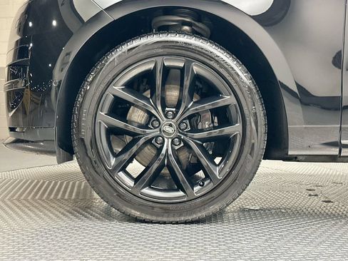 Used 2024 Land Rover Range Rover Sport Dynamic SE AWD/4WD image 9