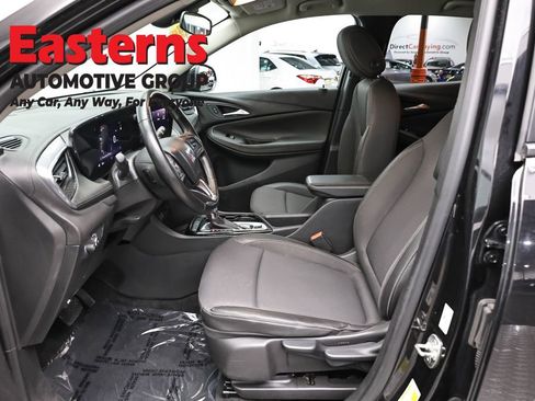 Used 2024 Buick Encore GX Preferred FWD image 13