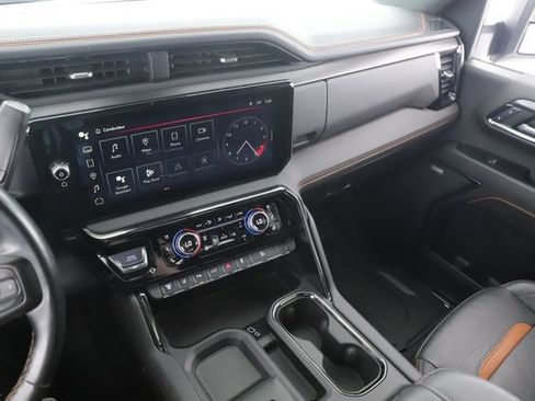 Used 2024 GMC Sierra 2500 AT4 w/ AT4 Premium Plus Package AWD/4WD image 29