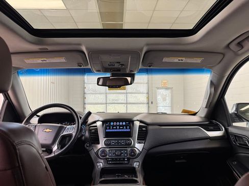 Used 2019 Chevrolet Tahoe Premier w/ Premier Plus Edition AWD/4WD image 22
