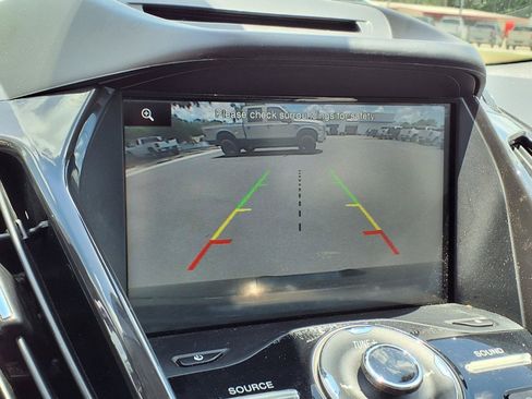 Used 2014 Ford Escape Titanium FWD image 10