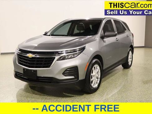 Used 2023 Chevrolet Equinox LS w/ LS Convenience Package image 3