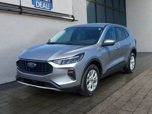 Used 2023 Ford Escape Active w/ Tech Pack #2 AWD/4WD image 7