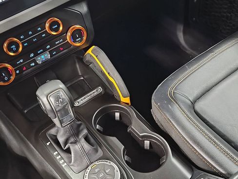 Used 2022 Ford Bronco Badlands image 23