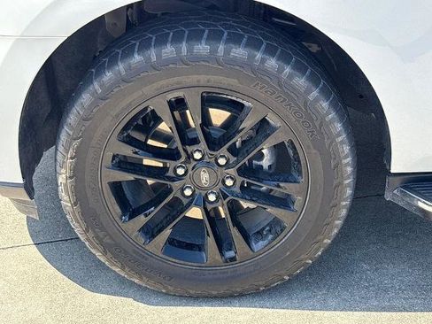 Certified 2023 Ford Expedition XLT RWD image 11