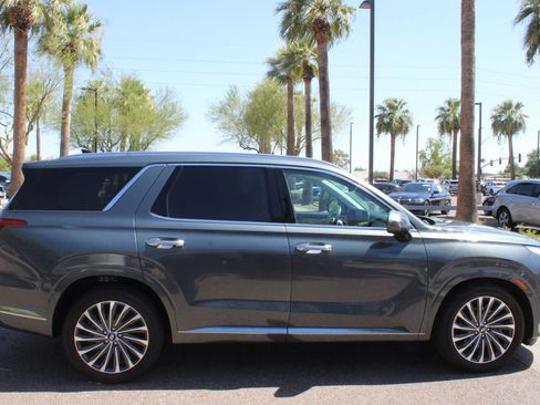 Used 2024 Hyundai Palisade Calligraphy AWD/4WD image 9