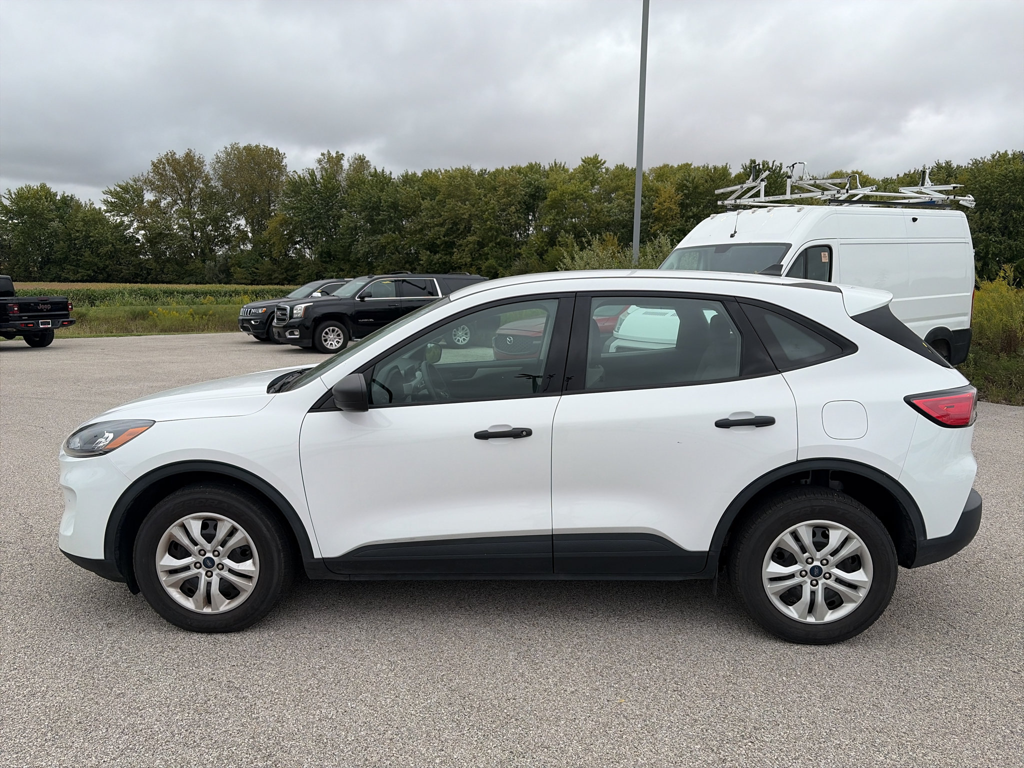 Used 2022 Ford Escape S AWD/4WD image 6