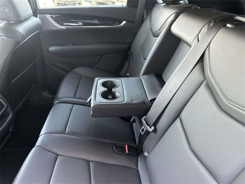 Certified 2022 Cadillac XT5 Premium Luxury image 35