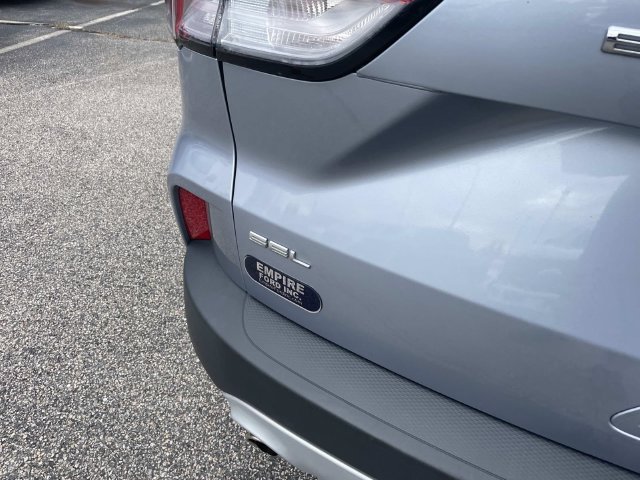 Used 2022 Ford Escape SEL w/ Technology Package FWD image 5