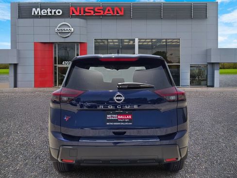 New 2026 Nissan Rogue SV FWD image 5