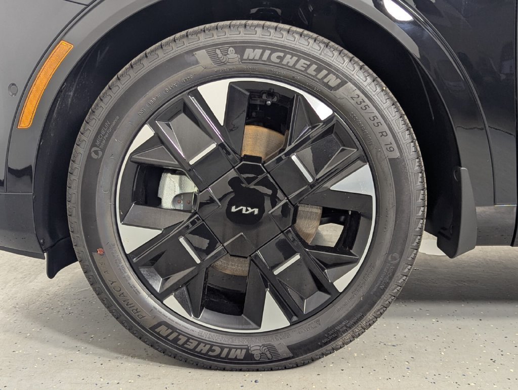 New 2026 Kia Sportage SX FWD image 9