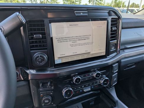New 2026 Ford F350 Lariat w/ Lariat Premium Package AWD/4WD image 13