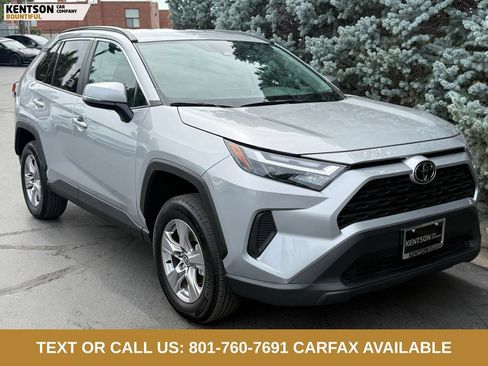 Used 2025 Toyota RAV4 XLE AWD/4WD image 11