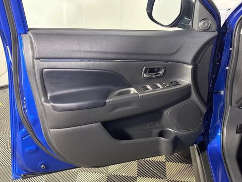 Used 2025 Mitsubishi Outlander Sport ES AWD/4WD image 10