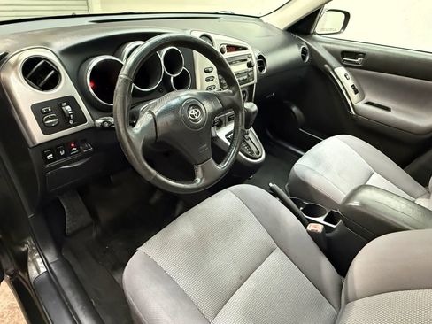 Used 2005 Toyota Matrix XR image 14