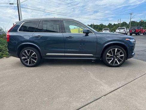 Used 2023 Volvo XC90 B6 Plus w/ Protection Package AWD/4WD image 4