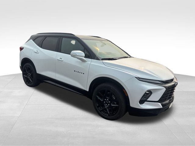 Used 2024 Chevrolet Blazer RS w/ Driver Confidence II Package AWD/4WD image 9