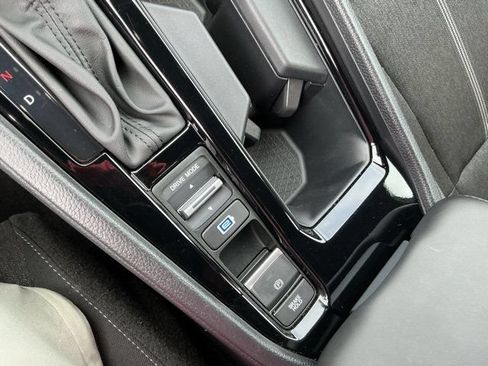 Used 2025 Honda Accord Sport image 23