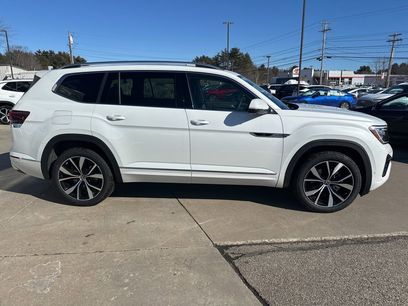 New 2026 Volkswagen Atlas SEL Premium R-Line