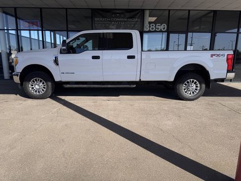 Used 2017 Ford F350 XLT w/ FX4 4x4 Off Road Package image 2