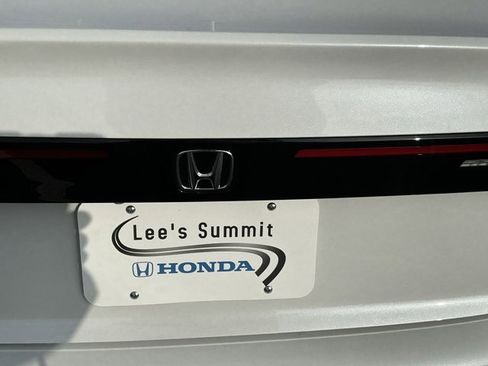 Used 2025 Honda Accord SE image 5