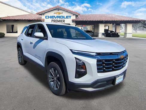 New 2026 Chevrolet Equinox LT w/ Safety and Technology Package image 2