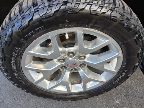 Used 2015 GMC Sierra 1500 SLT w/ SLT Crew Cab Value Package image 14