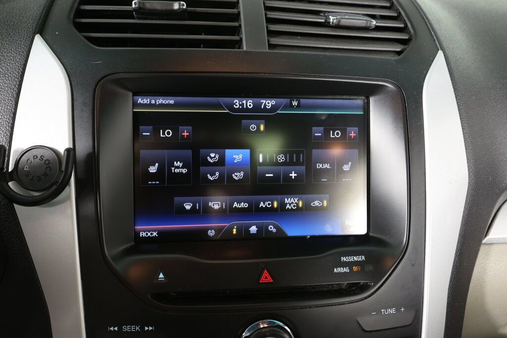 Used 2014 Ford Explorer XLT w/ Equipment Group 202A FWD image 35