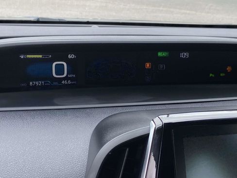 Used 2019 Toyota Prius Limited image 24