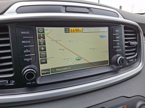 Used 2020 Kia Sorento SX image 18