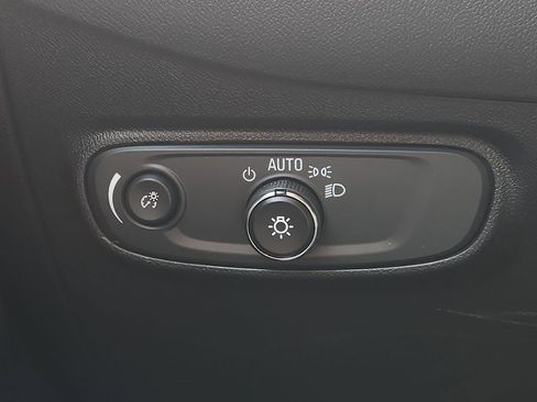 Used 2024 Chevrolet Equinox LT AWD/4WD image 23
