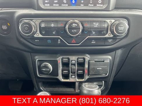 Used 2022 Jeep Wrangler Unlimited Sahara w/ Cold Weather Group AWD/4WD image 26