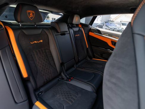 Used 2024 Lamborghini Urus S AWD/4WD image 26