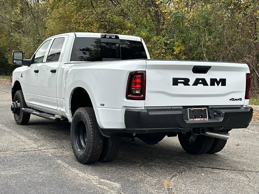 New 2026 RAM 3500 Tradesman AWD/4WD image 4
