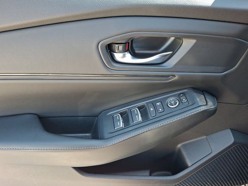 Used 2024 Honda Accord Sport image 12