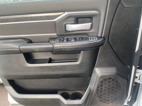 Used 2024 RAM 2500 Big Horn image 13