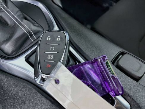 Used 2022 Chevrolet Camaro LT RWD image 24